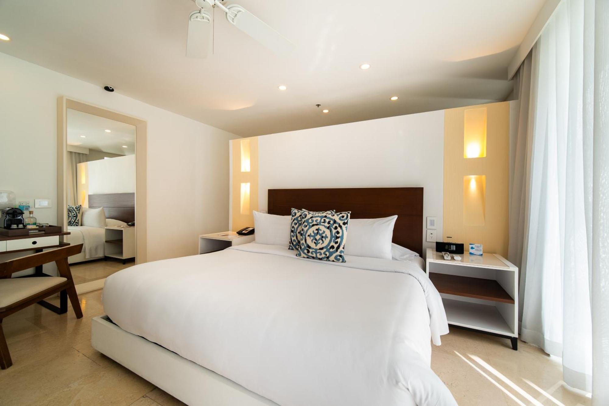 Nacar Hotel Cartagena, Curio Collection By Hilton Exteriör bild