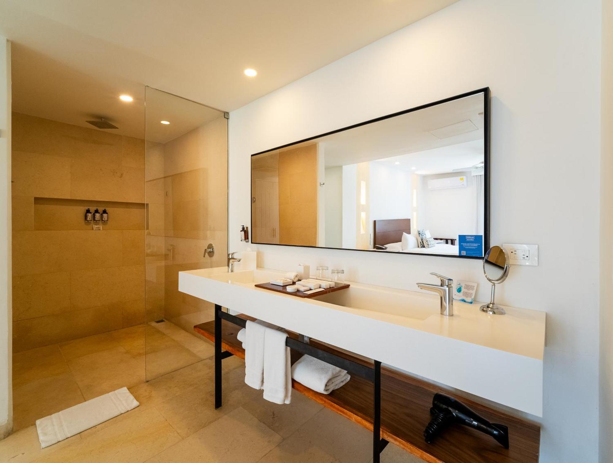 Nacar Hotel Cartagena, Curio Collection By Hilton Exteriör bild